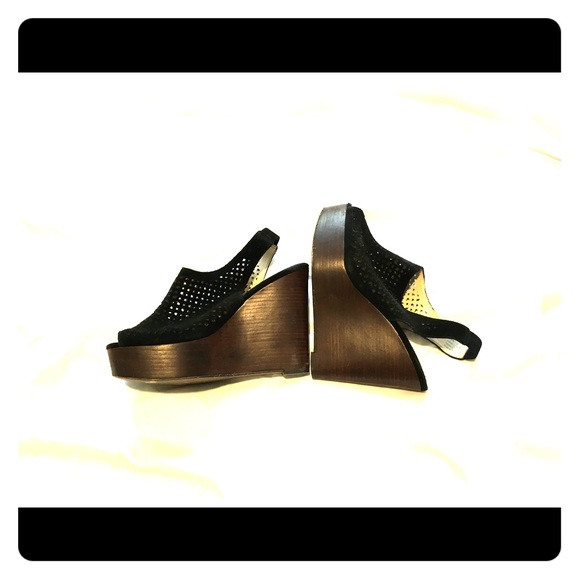 COACH Wedges - Picture 1 of 3